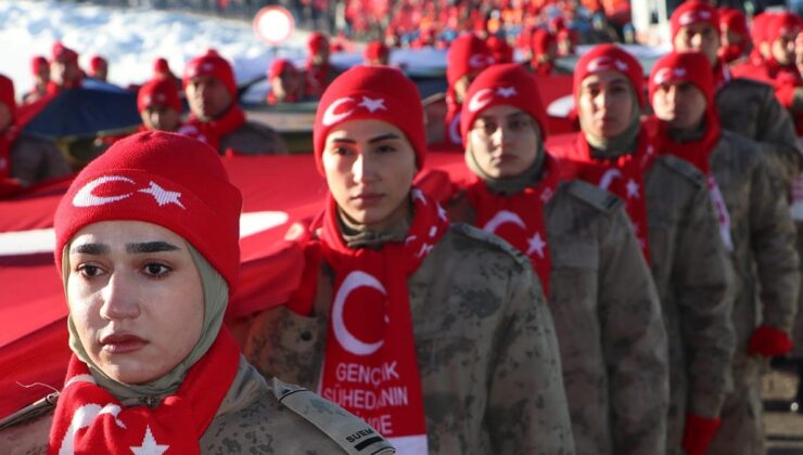 Binler Sarıkamış şehitleri için yürüdü