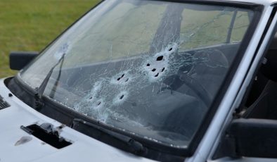 Oğlu silahlı saldırı düzenlemişti: ‘Ölü numarası yaptım’